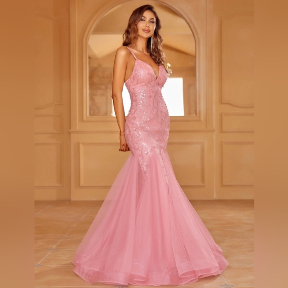 Lace Up Backless Sequin Mermaid Hem Cami Dresses - Picture 4 of 13